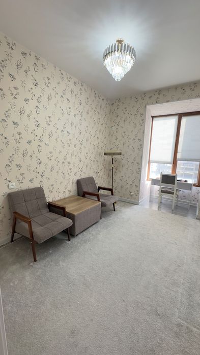 Срочно 3 хонали крытый рынок 3х комнатная квартира в центре города