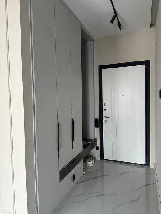 дархан с ремонтом подключ Жк akay city 2х ком Метро Хамид Алимжан 51м;