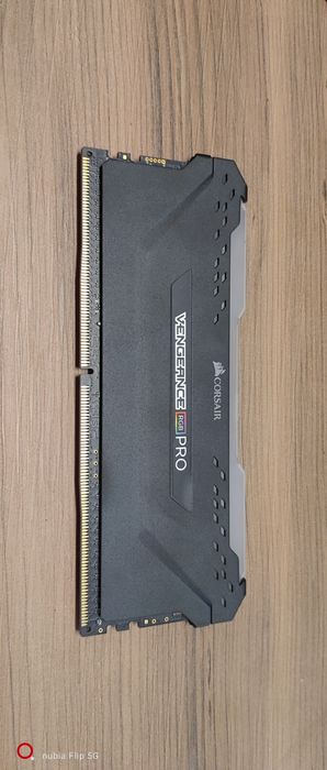 Memorie RAM PC 32 GB DDR5 Corsair Vengeance