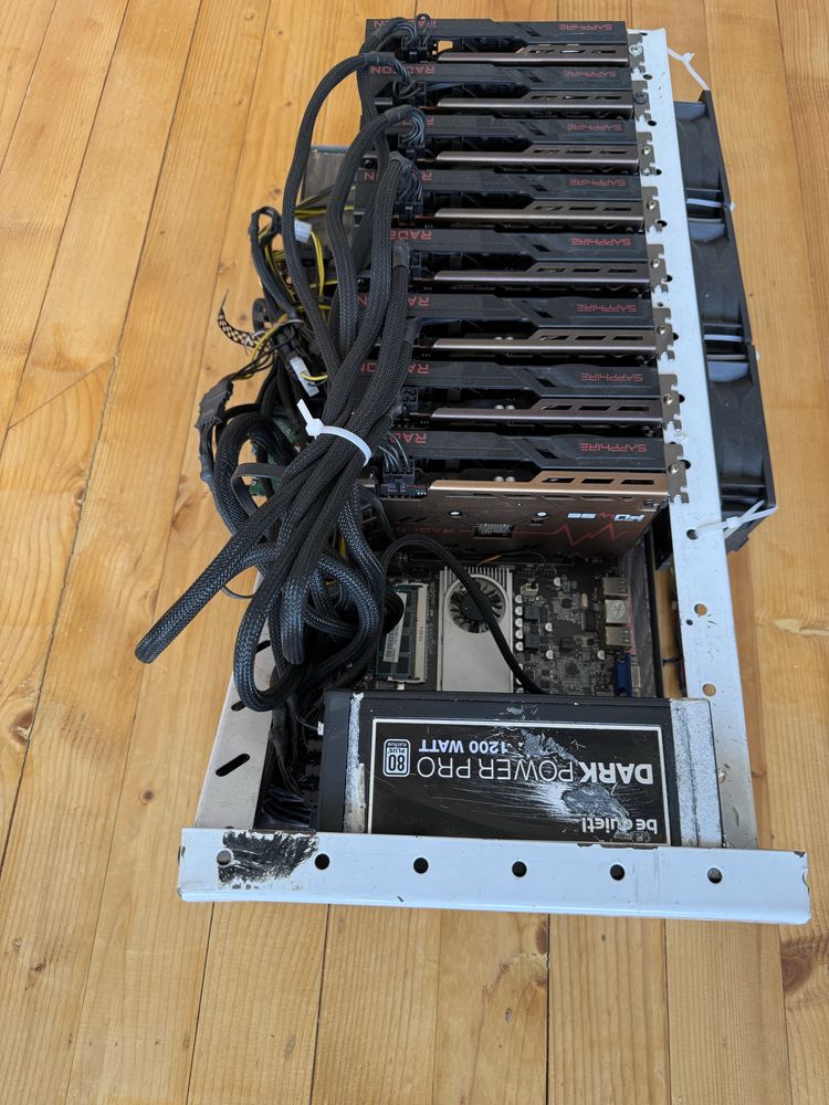 RX 6600 x8 mining rig/машина за копаене