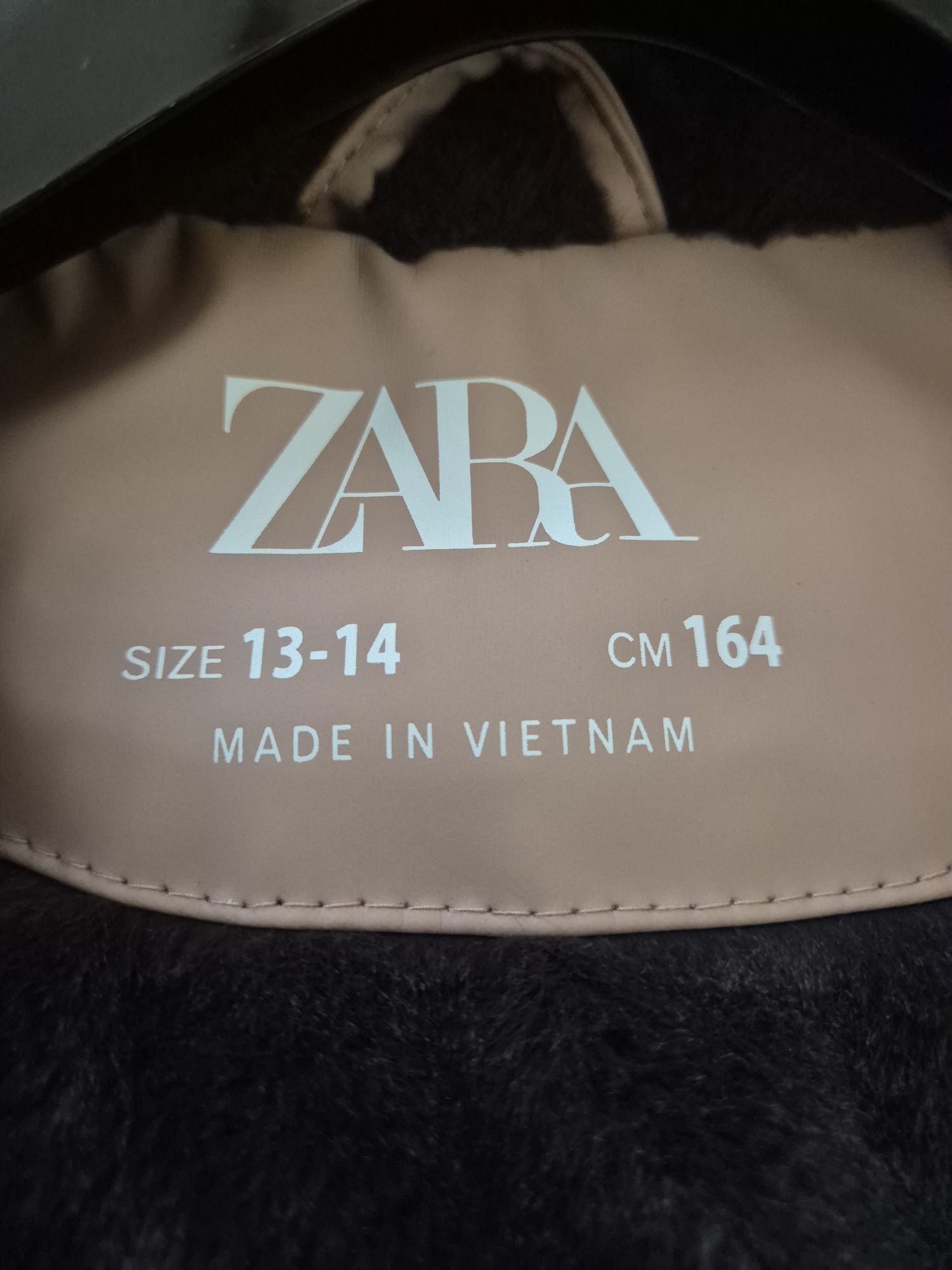 Куртка на искусственном меху Zara на девочку 13-14