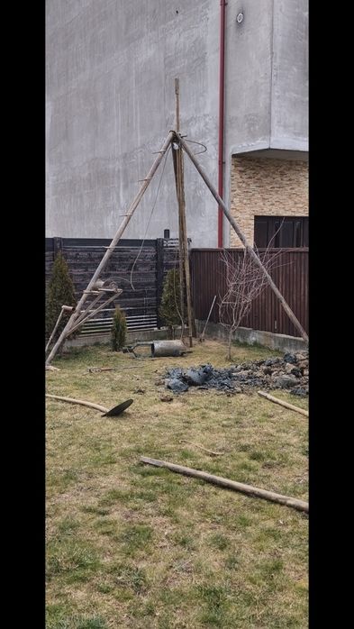 Foraje puțuri și denisipări piloni de susținere