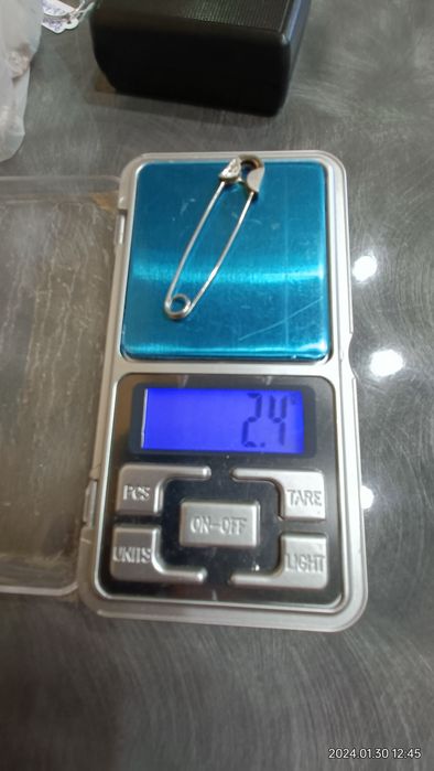 Vind ac de siguranță din aur 14kt cu diamante