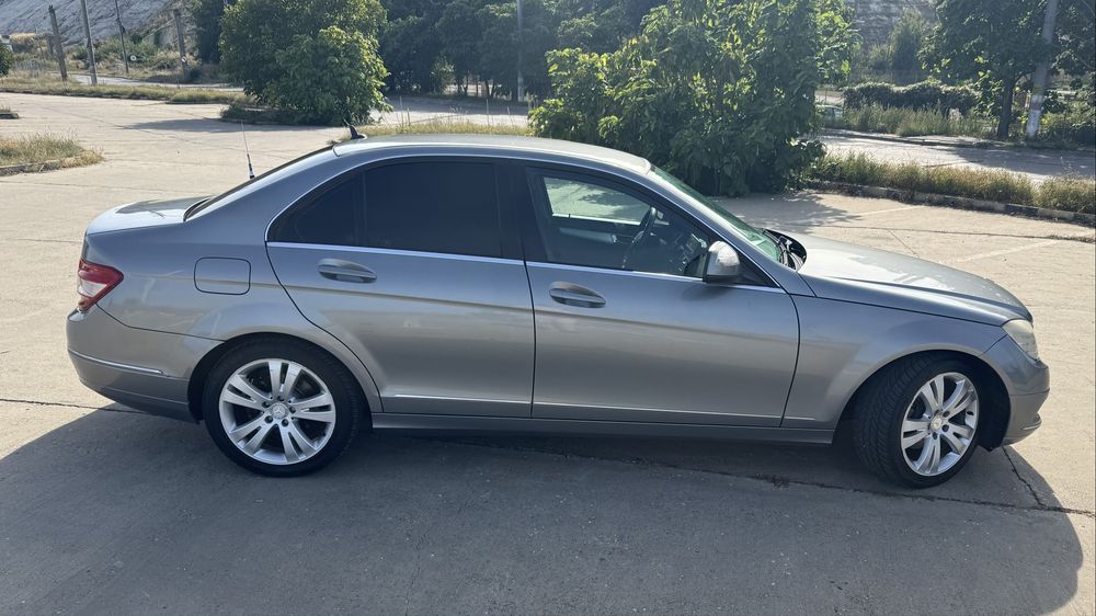 Mercedes-Benz C-Class W204 • 2008 • 2.2 CDI • 136 cai