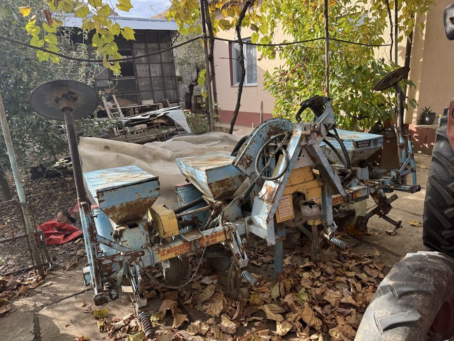 Semanatoare porumb 4 randuri cu ingraseminte