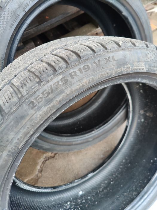 Гуми спорт пакет 255/35/19 и 225/40/19 Continental