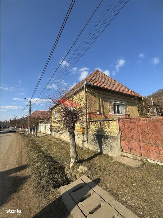 Vand\/Schimb Casa  40 ari teren,  Vermes