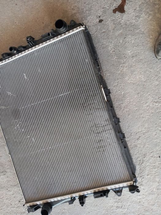 Воден радиатор mercedes w222