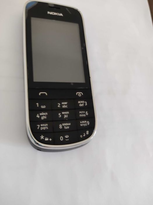 Телефон Nokia Asha 203