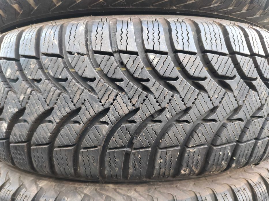 4бр Като нови зимни гуми 175 65 15 - Michelin