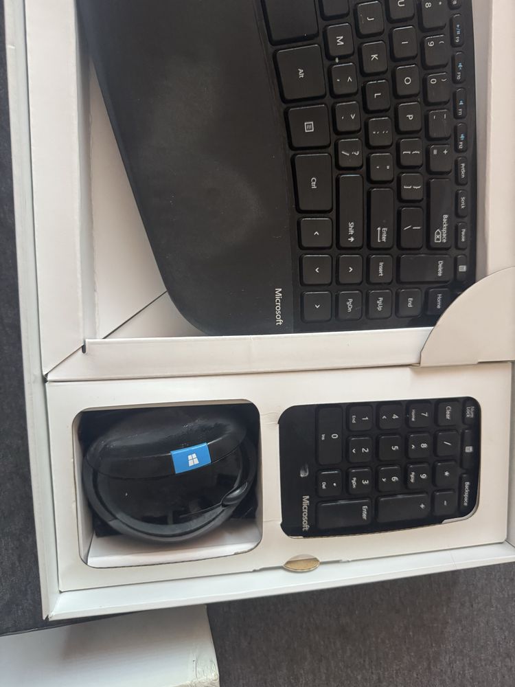Kit Tastatura + Mouse Microsoft Sculpt Ergonomic Desktop, Wireles