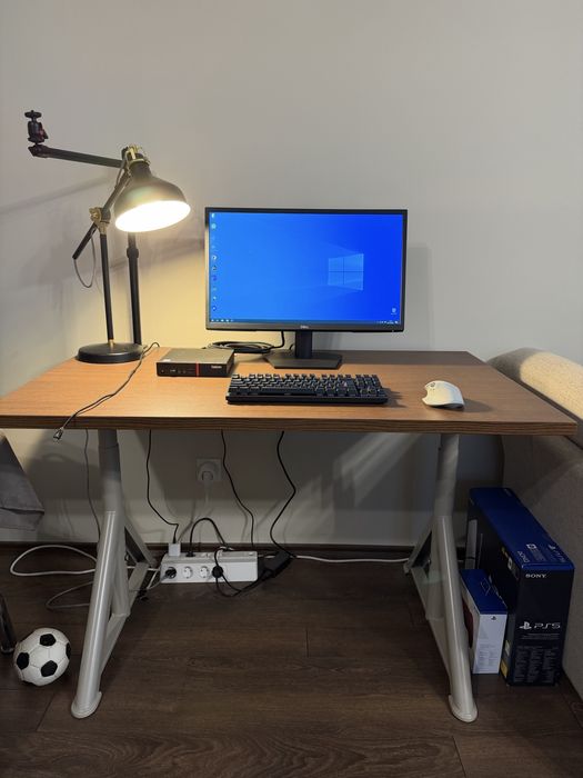 PC Setup / Lenovo ThinkCentre M900 / Dell 24” Full HD / Logitech KB