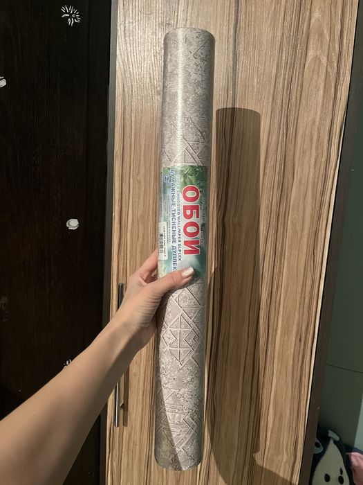 Продам 1 рулон обоев.запечатан