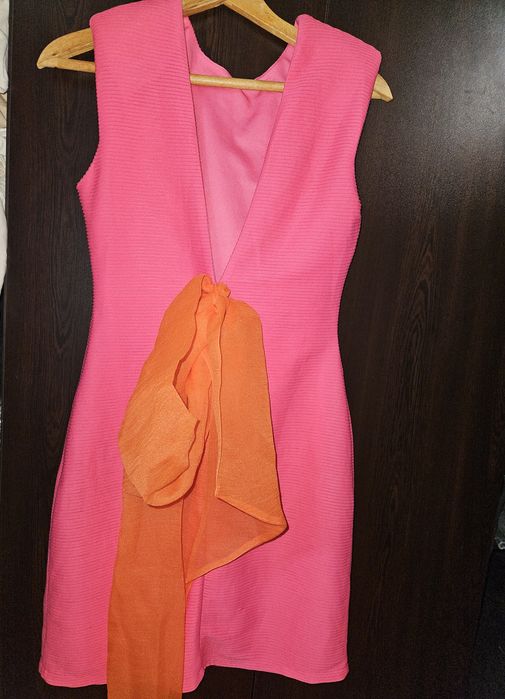 Дамска цикламена рокля