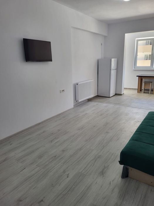 Inchiriez garsoniera