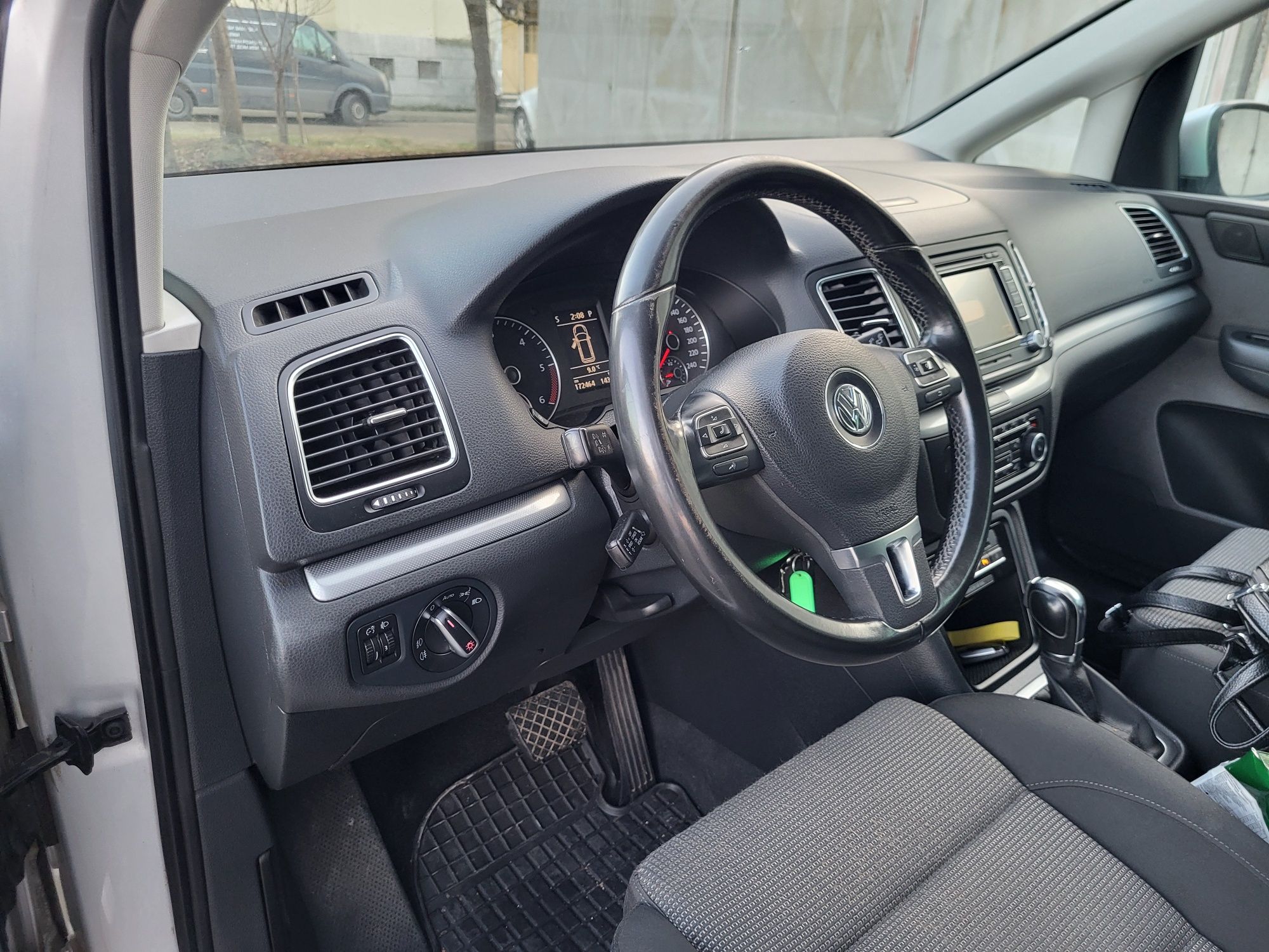 VW Sharan 2011година АВТОМАТ