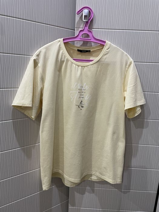 Продам кофточку ELIS