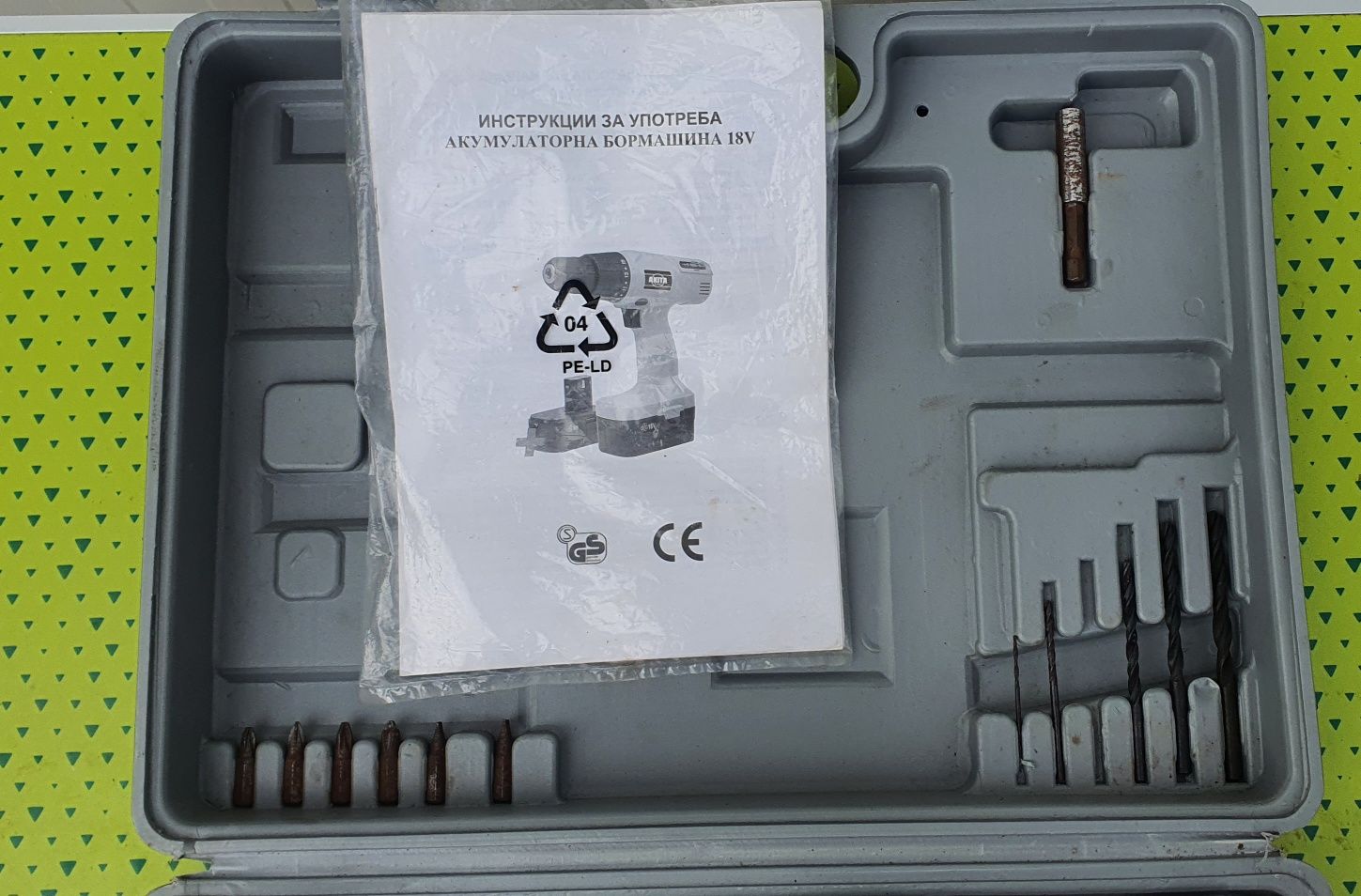 Винтоверт, бормашина Akita 18V