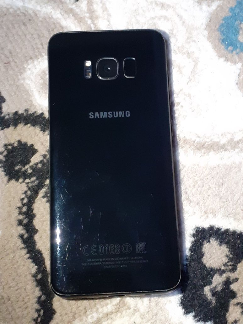 SAMSUNG S 8 Telefoni