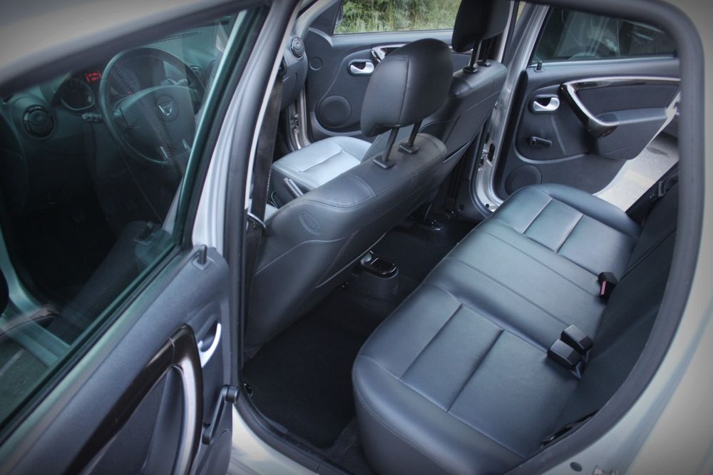 Dacia Dustar benzină-GPL,AC climatic, piele,geamuri elec