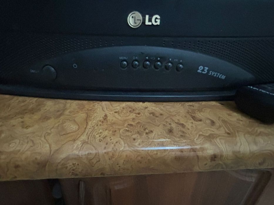 Телевизор LG 23 система