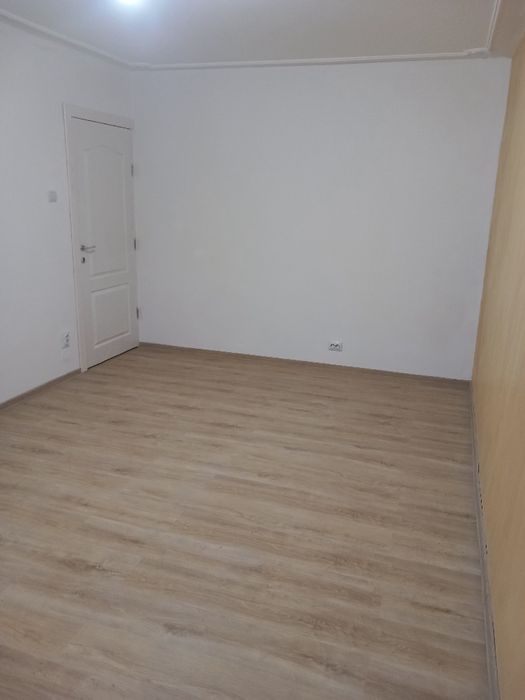 Propietar-Apartament Dacia 2 cam decomandate