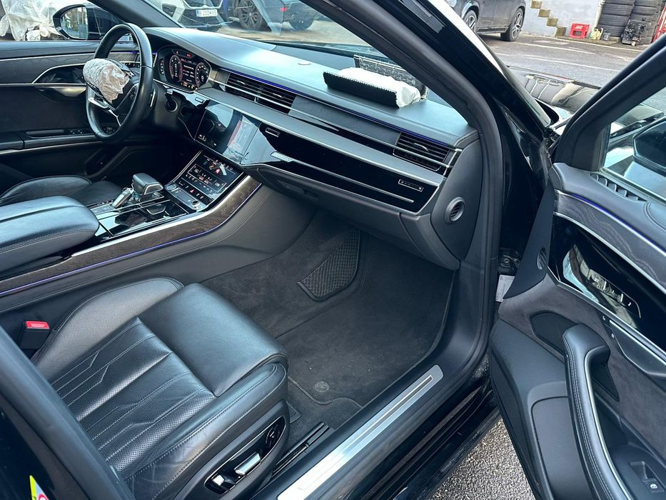 Audi a8 long quatro / usor avariat