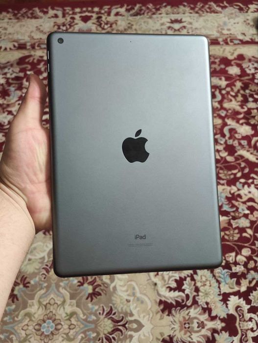 Apple iPad 10.2 (8th gen)