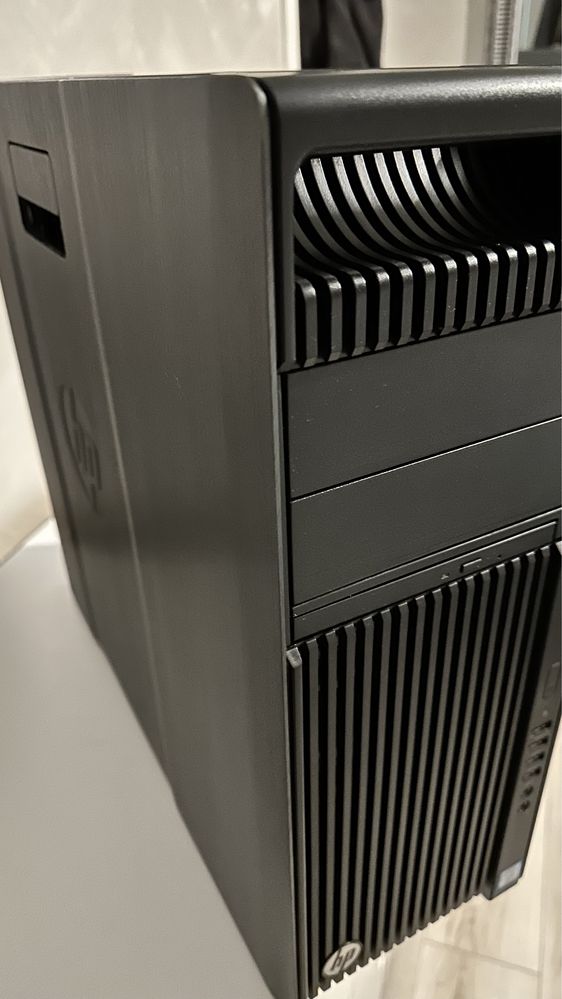 HP z640 workstation X2 Xeon 128GB ram RTX 2070 Nvme 1GB