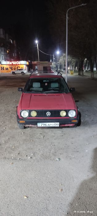 Срочно продам гольф 2