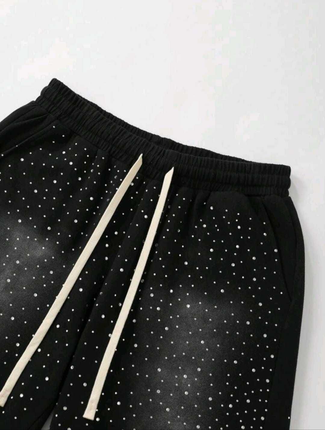 Pantaloni scurți bărbătești cu pietre aplicate