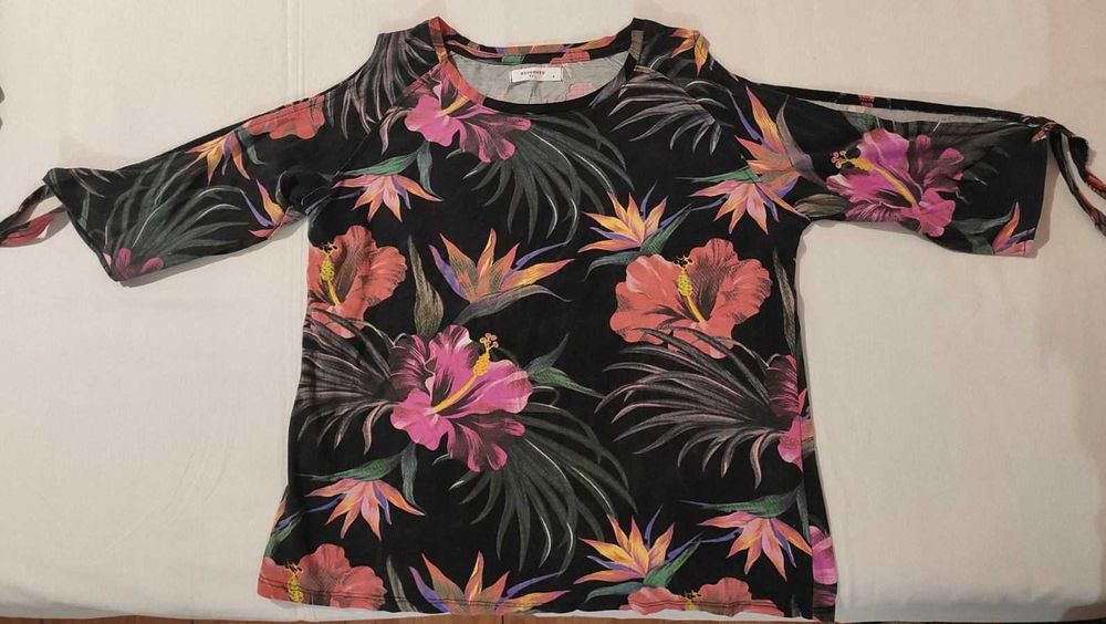 Памучна Блуза на Цветя