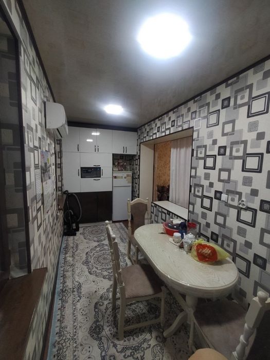 Срочна сотилади квартира Сампида