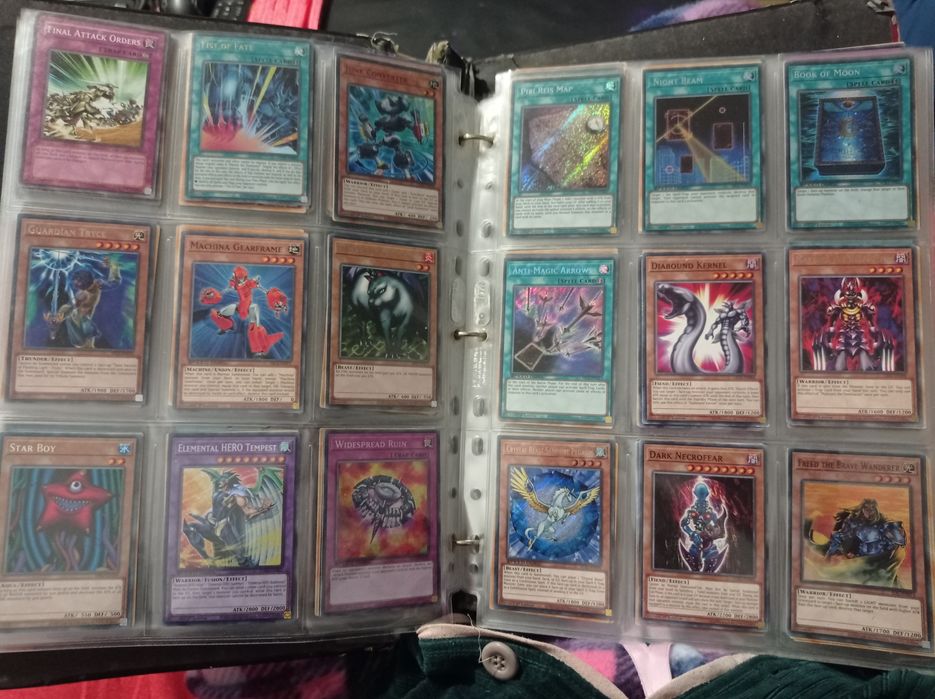 Yu-Gi-Oh cards, Югио карти