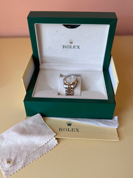 Rolex Lady-Datejust часовник