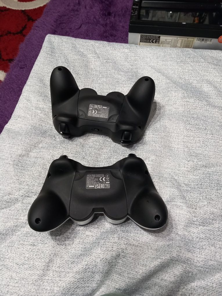 Gamepad wireless Logitech F710, argintiu