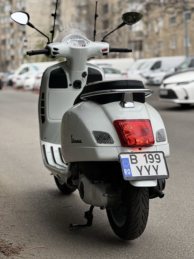 Piaggio Vespa 250 GTS
