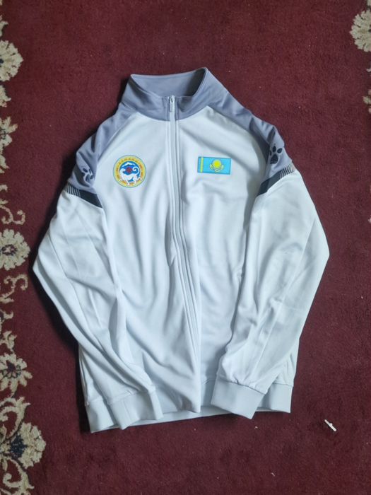 Продаю Эксклюзивный Спортивный Костюм KELME "ALMATY"

"ALMATY"
"ALMATY