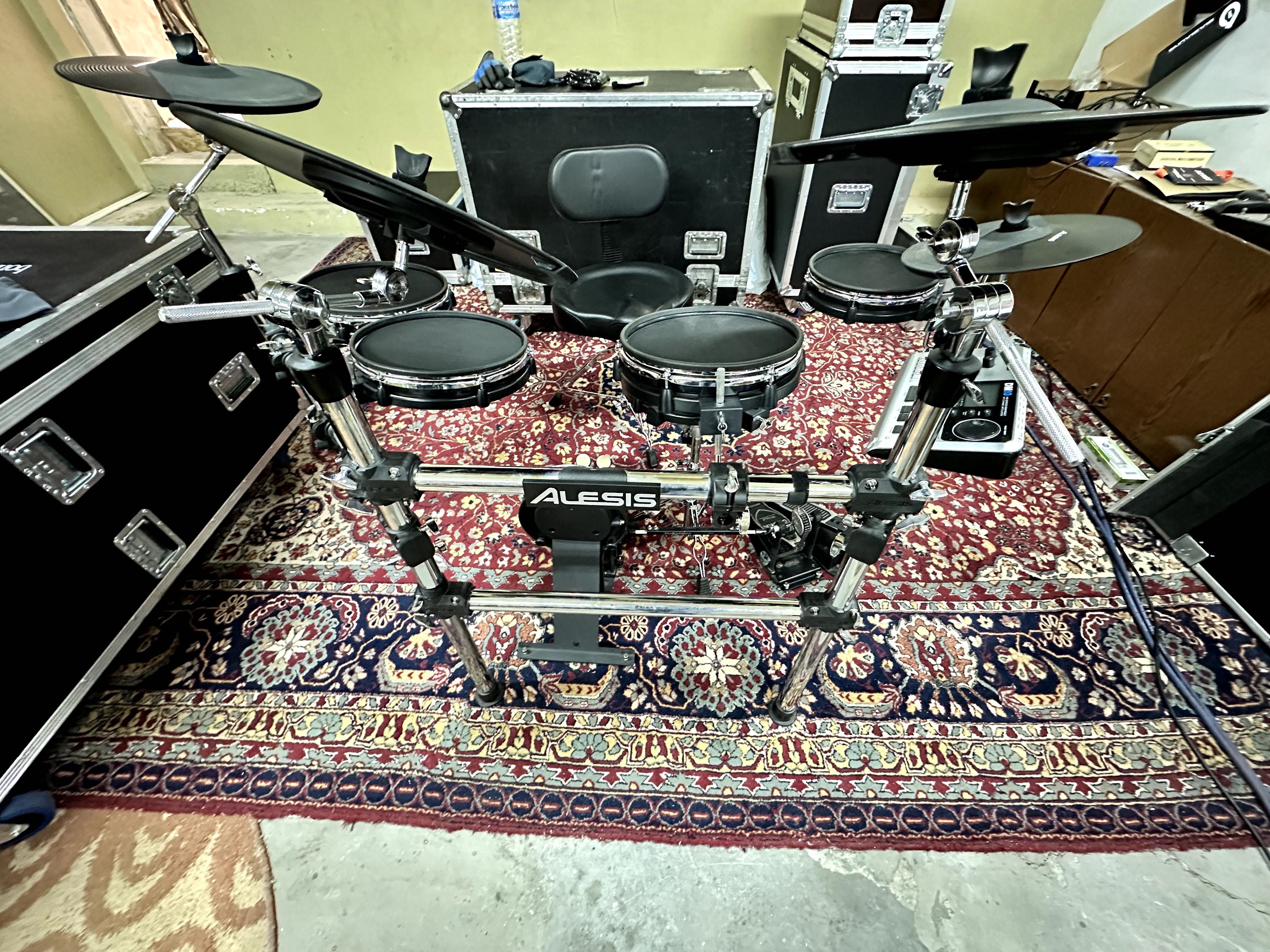 Alesis DM10 X Mesh - Електронни барабани.