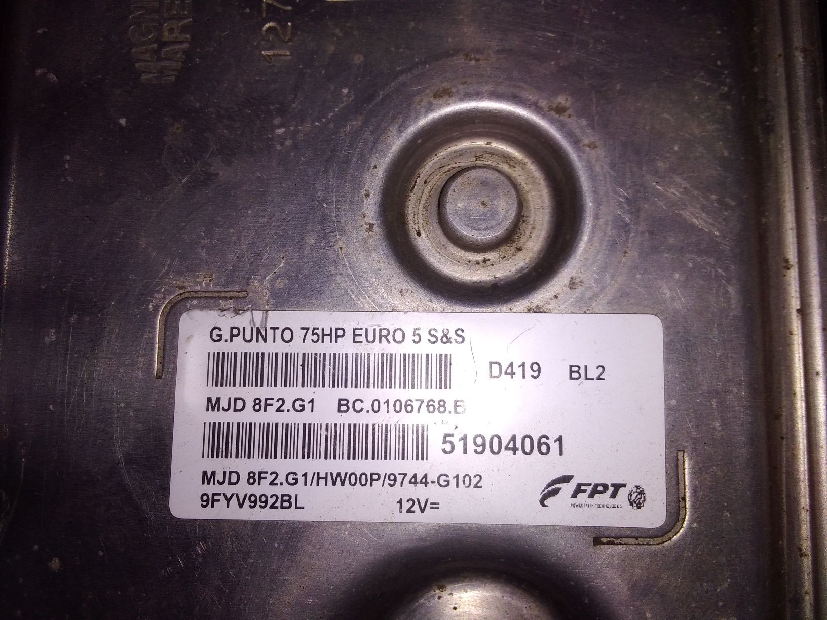 Ecu calculator motor fiat Grandes Punto 1.3 51904061