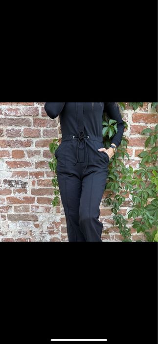 Vând salopeta foggi mărime s, material bumbac