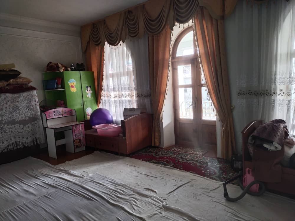 Hovli sotiladi srochniy