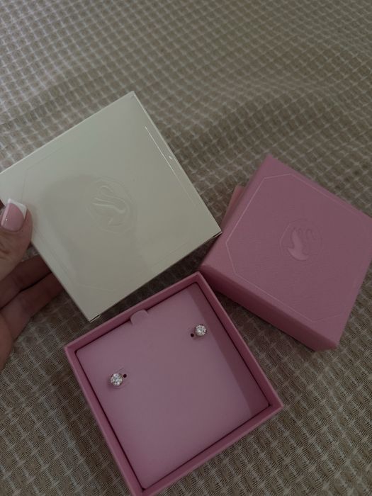 Обеци  Swarovski