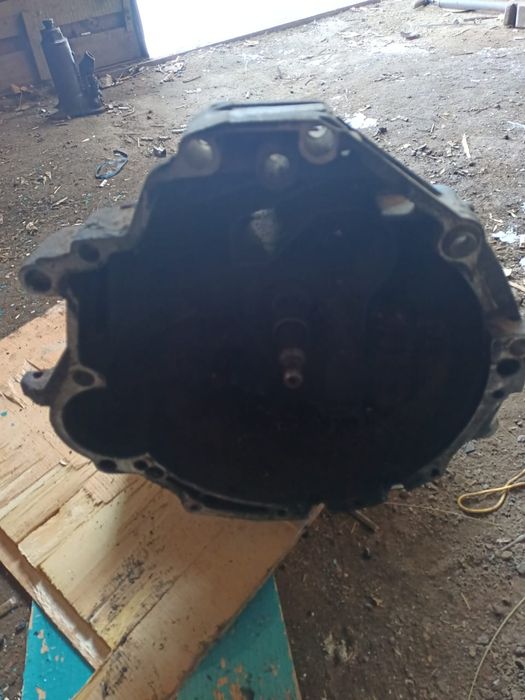 Продам коробку передач на ауди с3 щука на объём 2.3