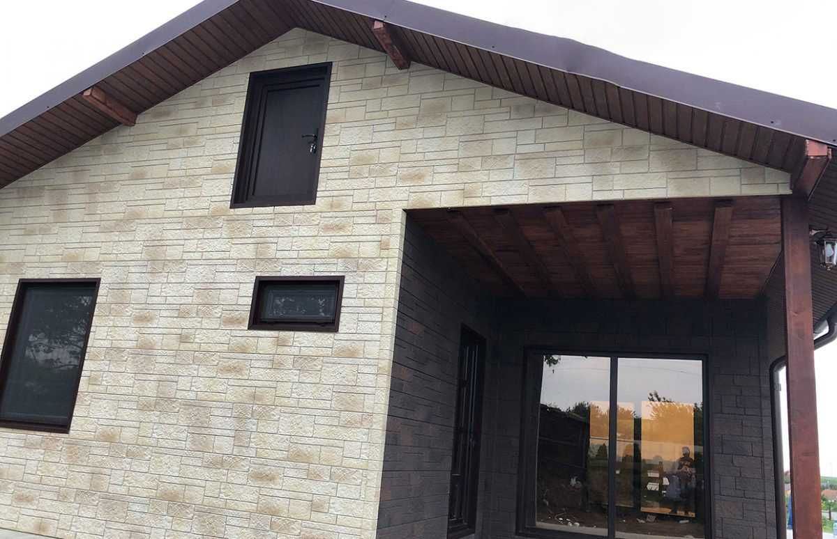 Casa, garaje auto pe structura metalica si panou sandwich termoizolant