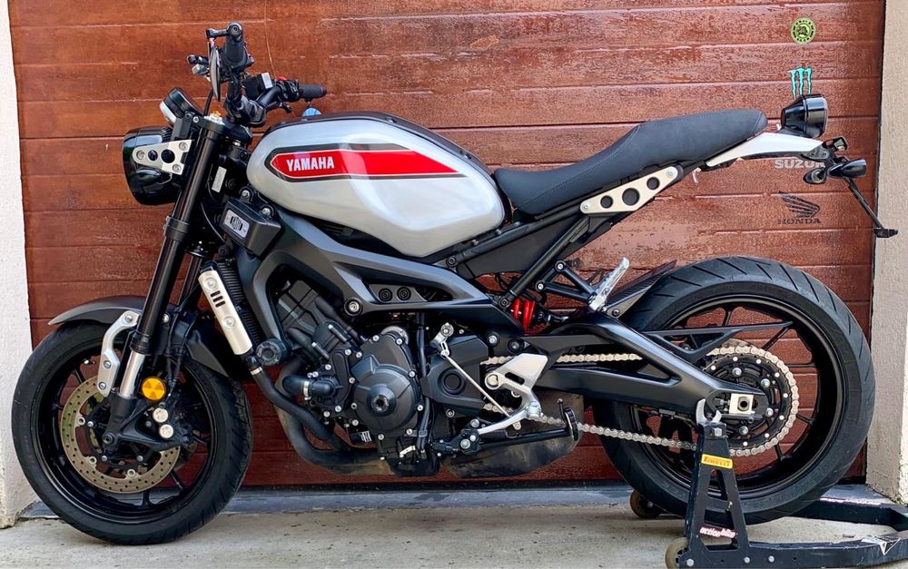 Yamaha XSR900 CafeRacer 2015