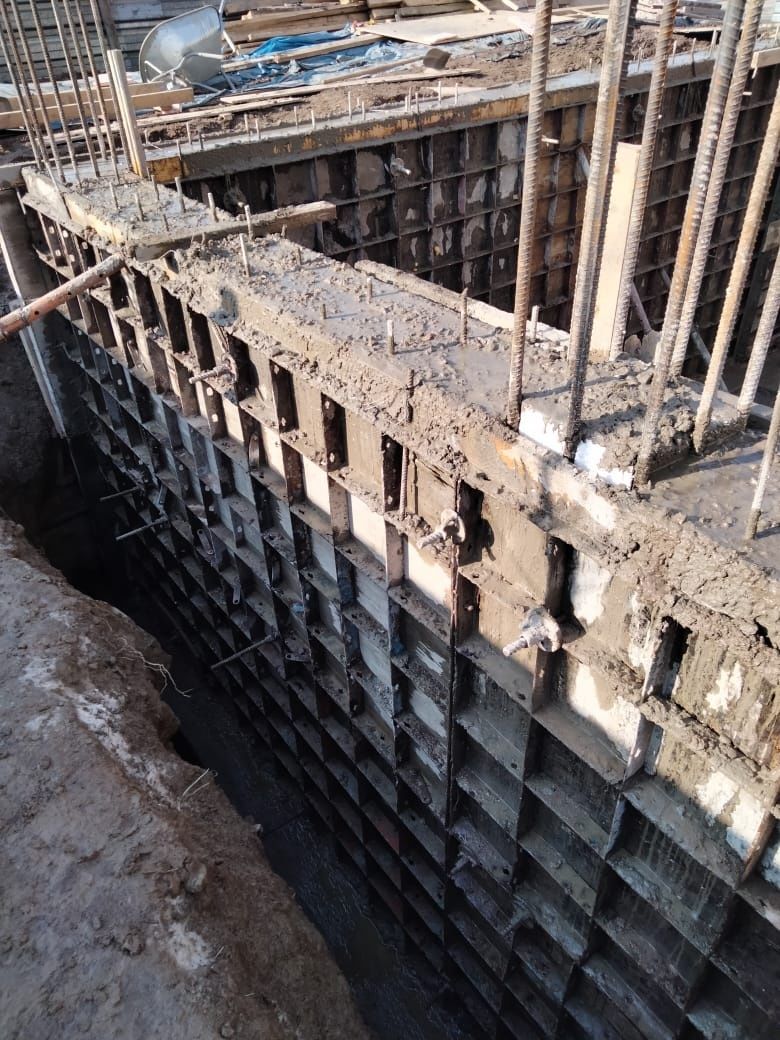Заливаем фундамент монолит бетон
