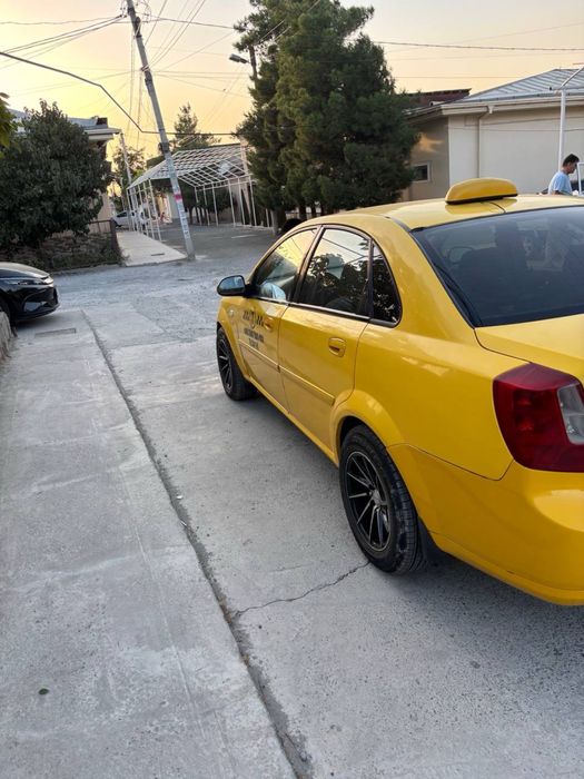 Lacetti 2004 года выпуска корейское