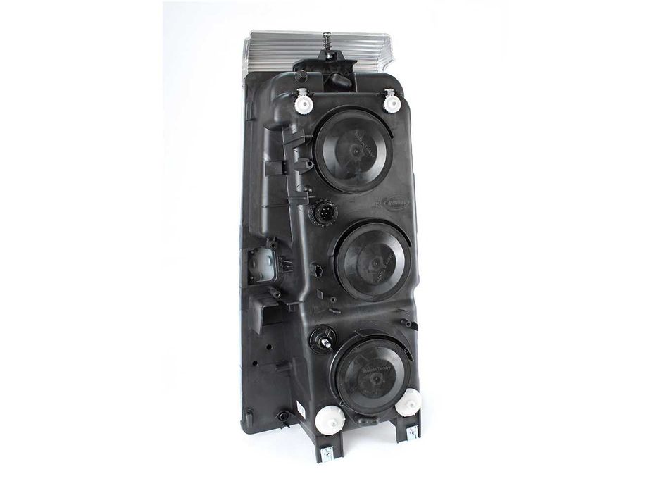 Фарове Фар за RENAULT MAGNUM 2000 - 2013 / Рено Магнум