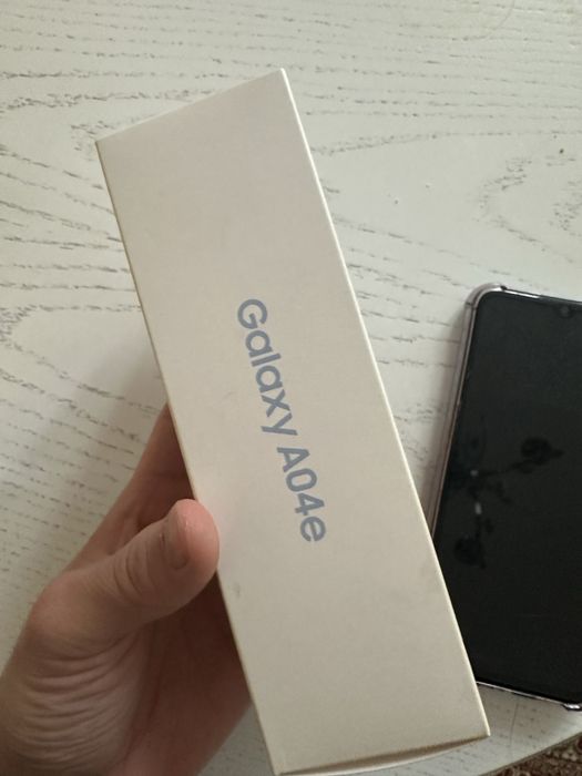 Продам Galaxy A04e в идеальном состоянии